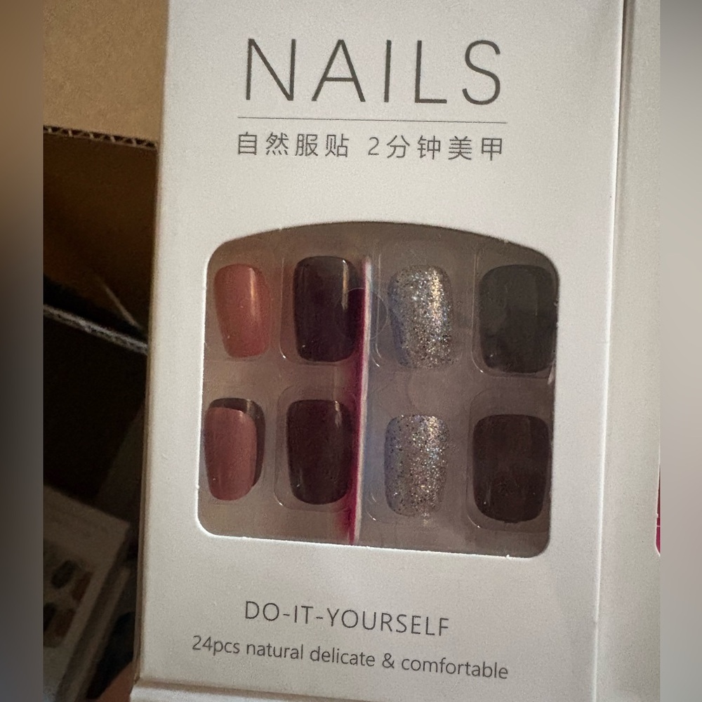 2 x DIY Nail Kit with Glitter and Solid Colors